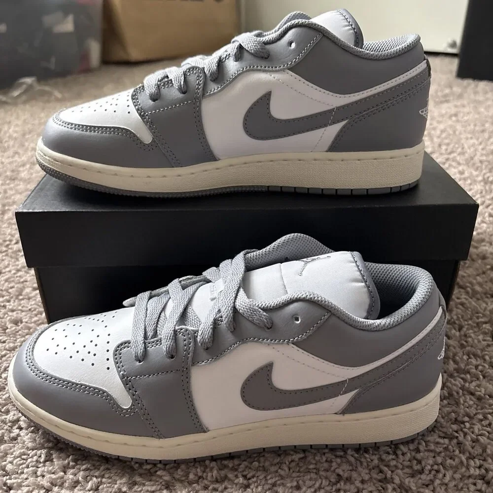 Nike Air Jordan 1 Low Vintage Grey (GS) 553560-053 Size 7Y Brand New DS In Hand
